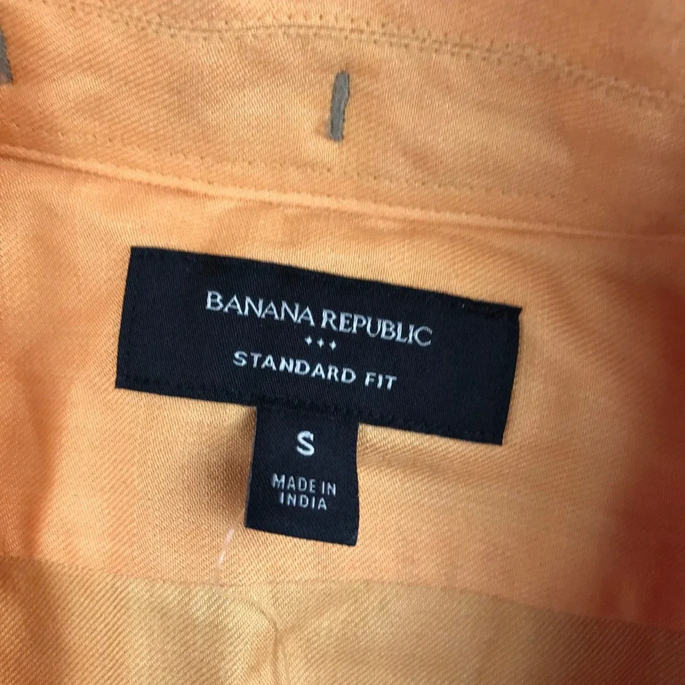 Banana Republic Button Up Shirt Mens S Orange Standard Fit Short Sleeve NEW